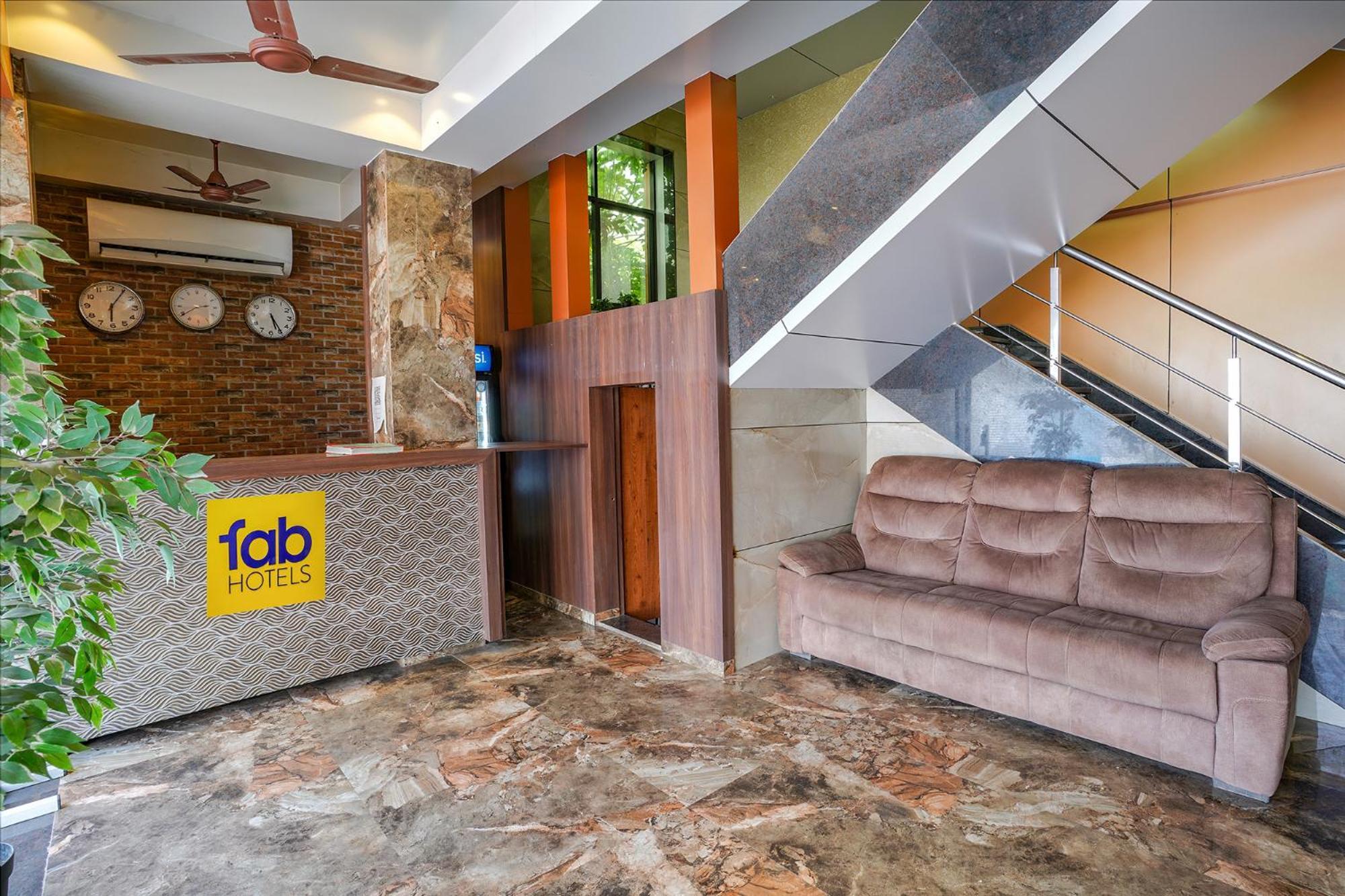 Fabexpress Super 7 Inn - Nr Rabale Station Navi Mumbai Bagian luar foto