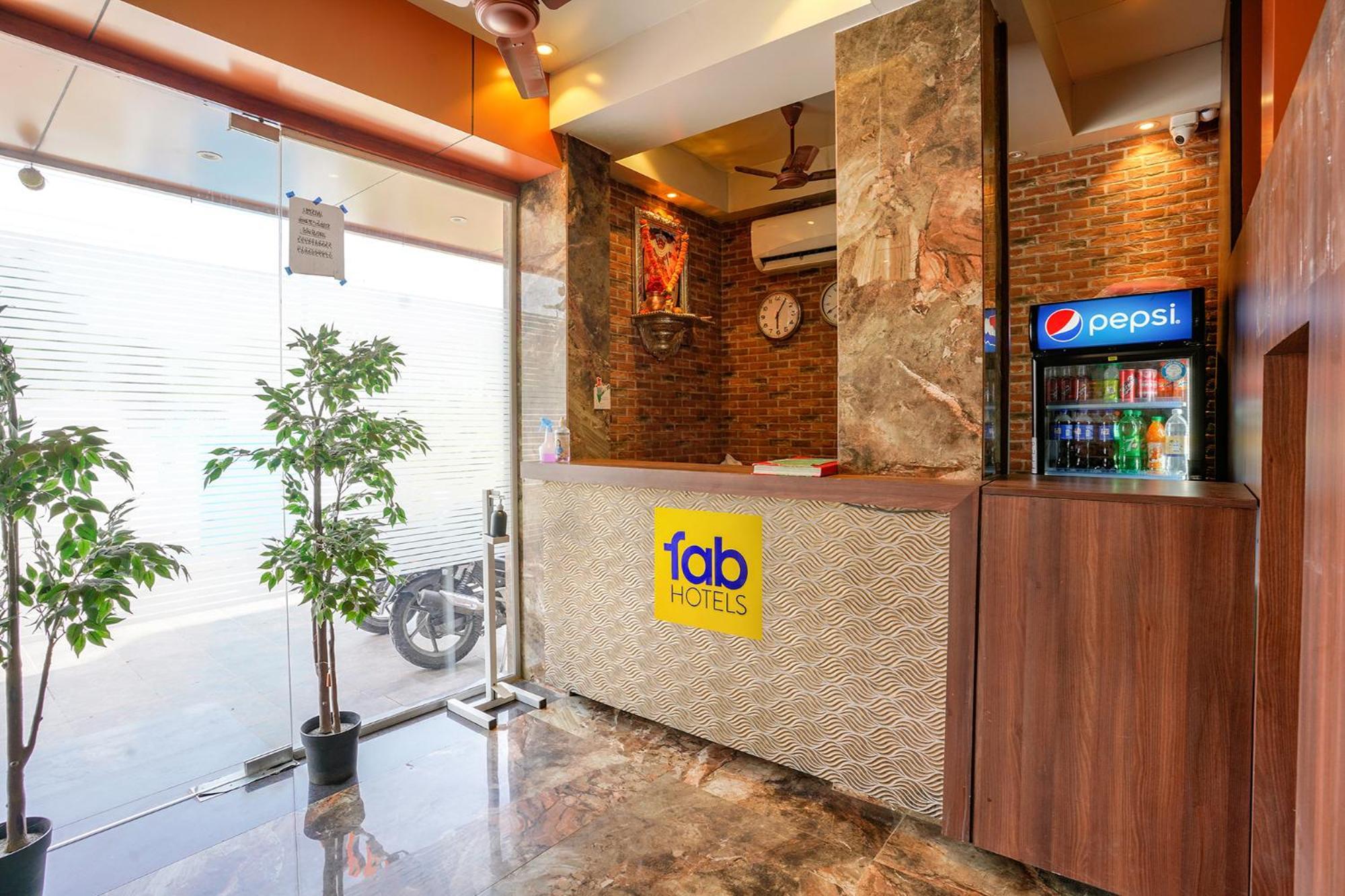 Fabexpress Super 7 Inn - Nr Rabale Station Navi Mumbai Bagian luar foto