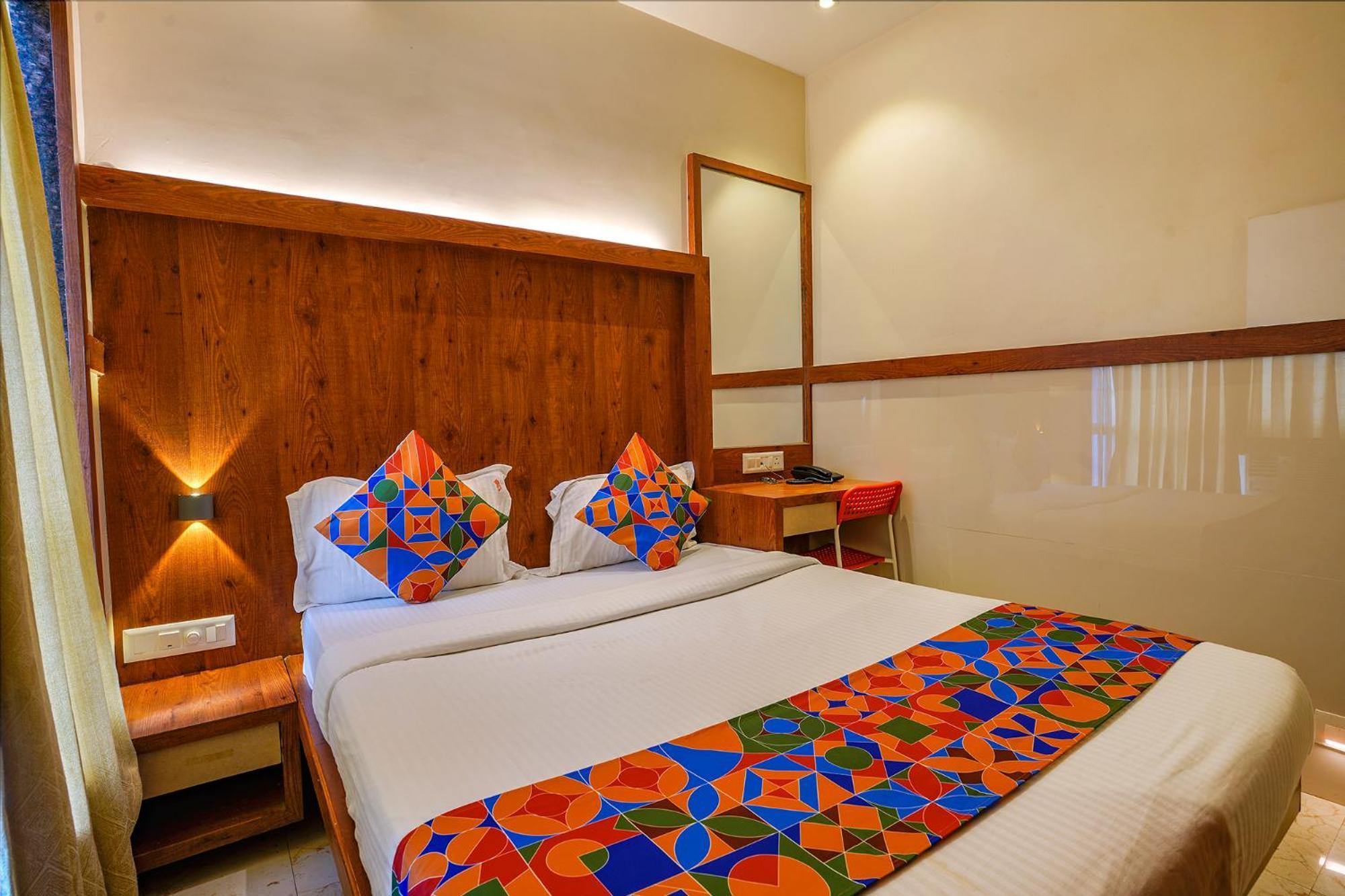 Fabexpress Super 7 Inn - Nr Rabale Station Navi Mumbai Bagian luar foto