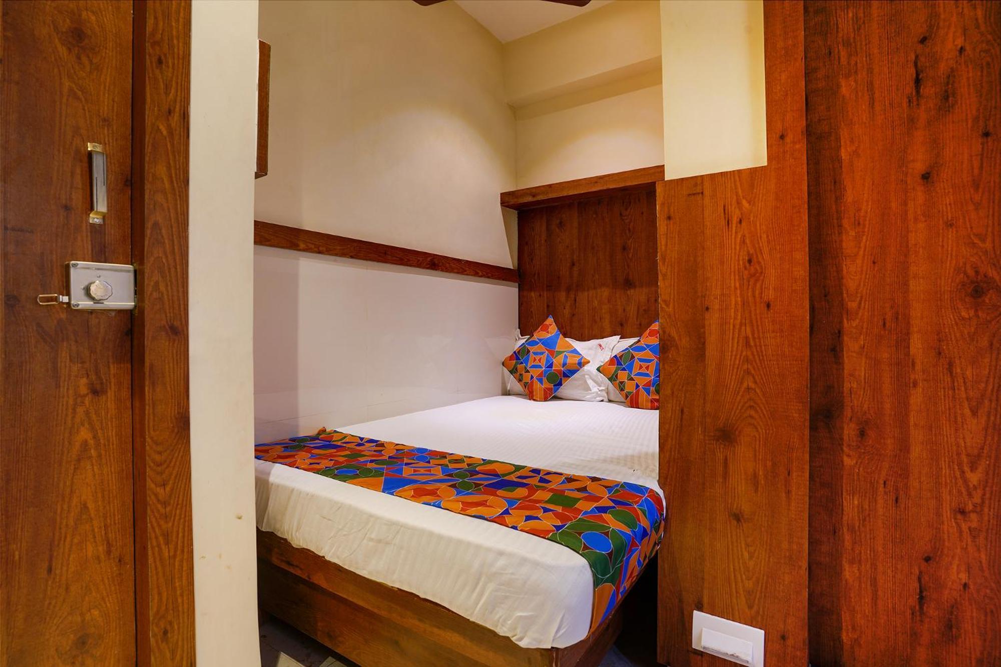 Fabexpress Super 7 Inn - Nr Rabale Station Navi Mumbai Bagian luar foto