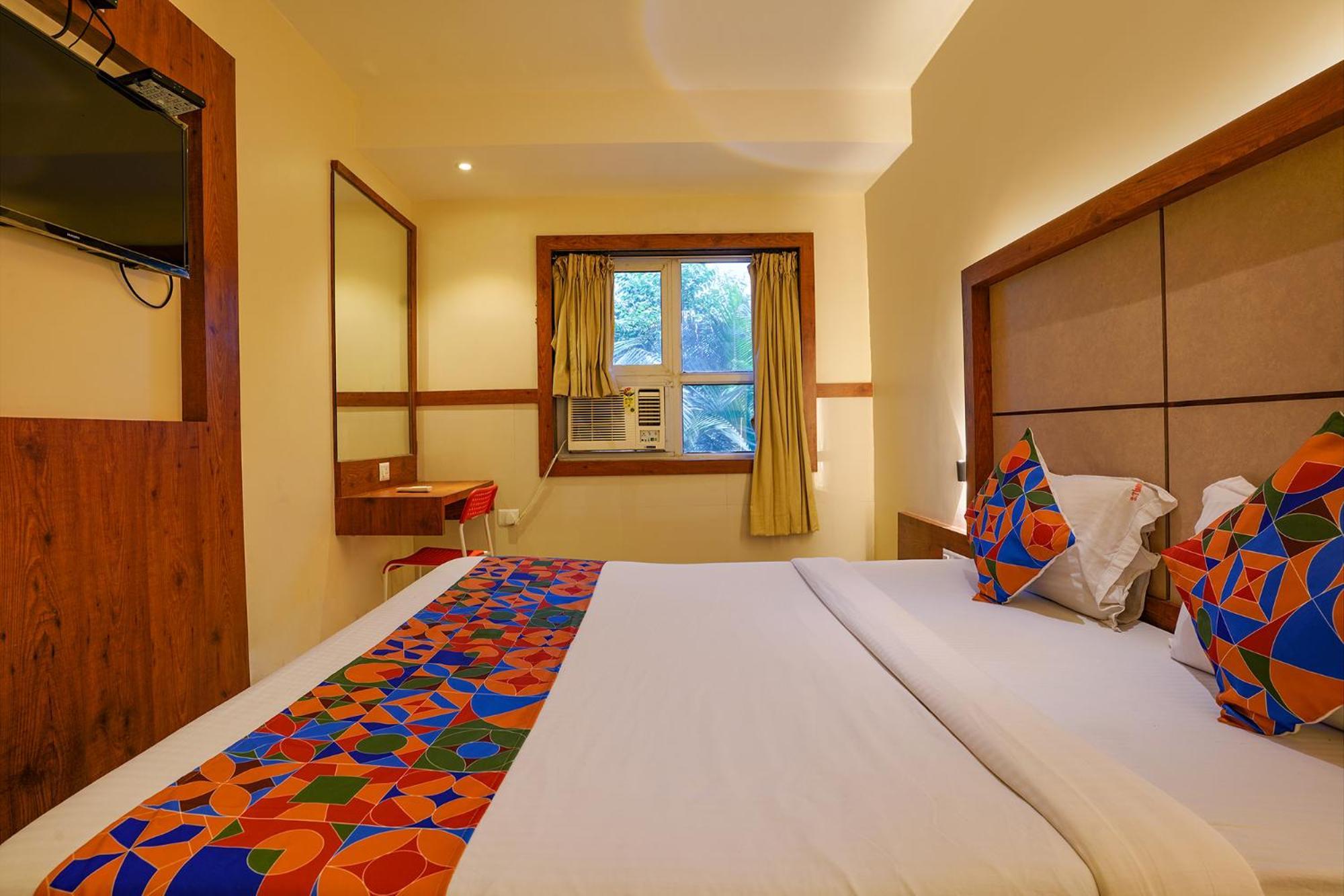 Fabexpress Super 7 Inn - Nr Rabale Station Navi Mumbai Bagian luar foto